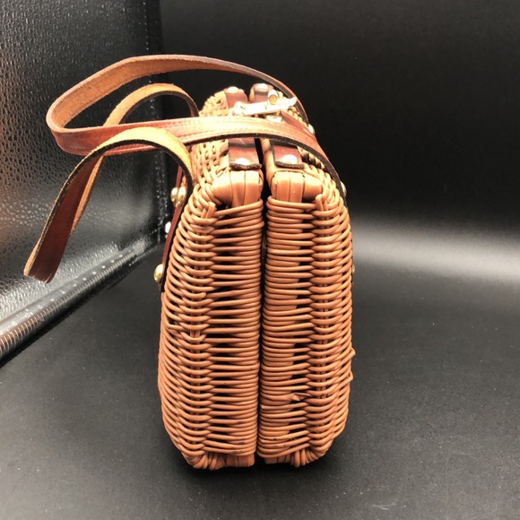 Rare Find 60s/70s Coated Wicker Buckle Handbag Hand Made In Hong Kong EUC - Picture 4 of 13
